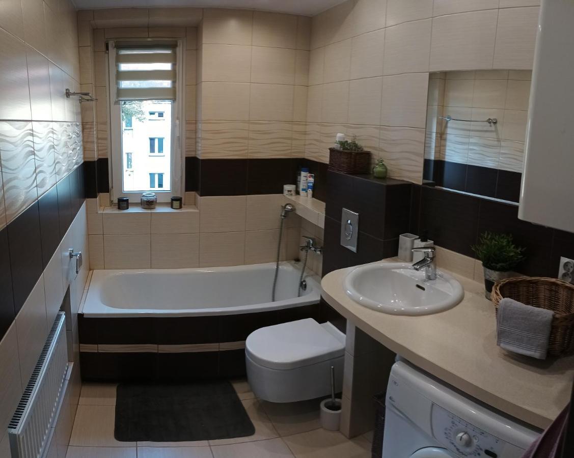 Retro House Apartment Gliwice Luaran gambar